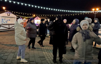 Фото: В Гомеле новогодние праздники закончились, а гуляния продолжаются 