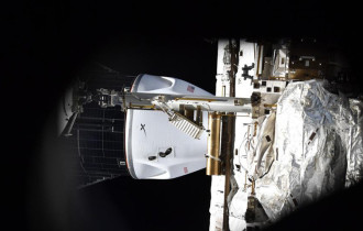 Фото: Космический корабль Crew Dragon компании SpaceX пристыковался к МКС