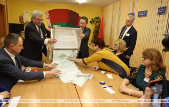 Фото: Карпенко: предварительные результаты референдума будут озвучены около полуночи