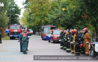 Фото: Пожарные учения в театре кукол