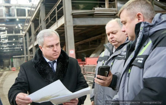 Фото: Владимир Привалов посетил цех завода ЗЛиН