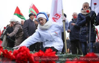 Фото: Митинг, посвящённый 97-ой годовщине Октябрьской революции