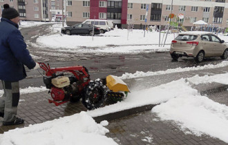 Фото: В Центральном районе полным ходом идёт уборка снега