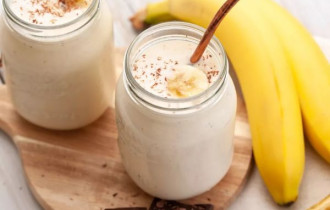 Фото: Веганский смузи с бананом и йогуртом