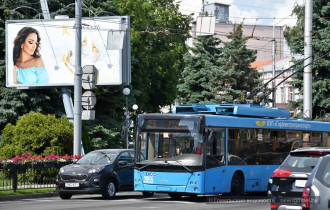 Фото: Троллейбусы № 20 идут по Ефремова. В чём причина?