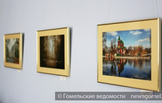 Фото: Выставка фоторабот Константина Антоненко в Гомеле