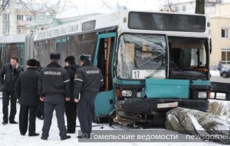 Фото: Водитель автобуса, сбивший на тротуаре пешехода, признан невиновным