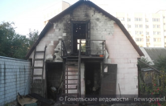 Фото: Пожар на улице Рогового