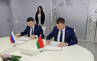 Фото: Беларусь и Россия подписали дорожную карту по развитию станкостроения