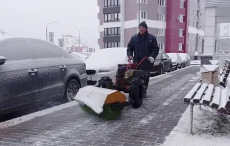 Фото: Быстро и комфортно: в Центральном районе борются со снегом