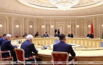 Фото: Александр Лукашенко: во взаимной торговле с Воронежской областью нужно стремиться к заветному миллиарду
