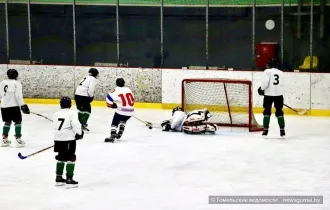 Фото: В Гомеле соревнуются юные хоккеисты