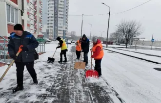 Фото: В Центральном районе убирают снег