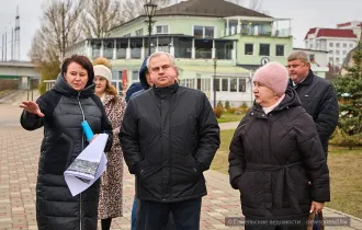 Фото: Набережная Сожа в Гомеле готовится к Новому году