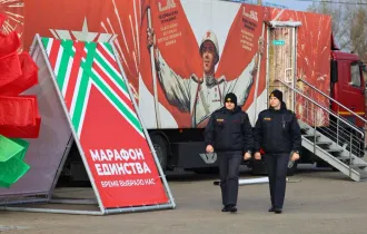 Фото: Милиция обеспечивает охрану порядка на акцим «Марафон единства» в Гомеле 