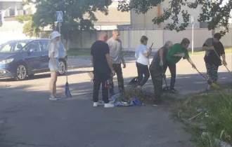 Фото: Гомельчане наводили порядок на улицах Севастопольская, Ильича, Пионерская и Фабричная