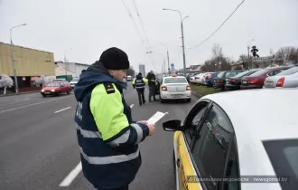 Фото: Почему в Гомеле массово останавливают автомобили такси