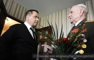 Фото: Николай Расторгуев побывал в гостях у ветерана в Гомеле