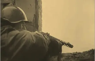 Фото: В боях за Гомель. К вечеру 16 ноября 1943 года советским частям удалось занять Озерщину