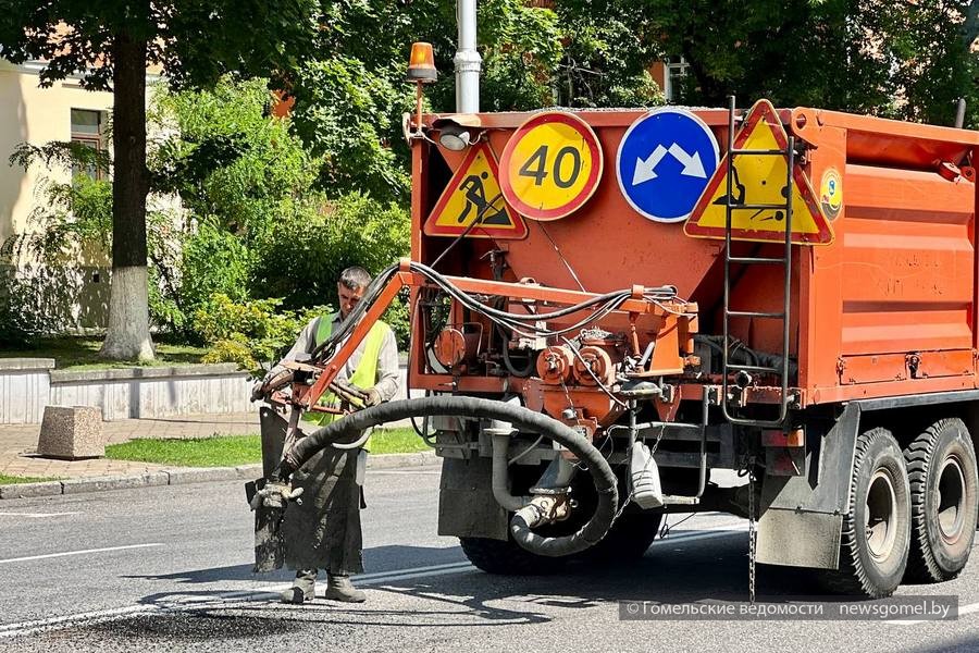 Фото: Когда в Гомеле будет отремонтирован участок дороги по улице Склезнёва 