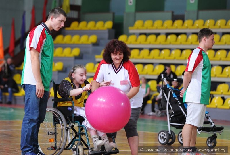 Фото: Специальные спортивные игры для инвалидов прошли в Гомеле