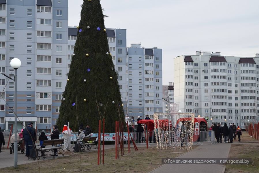 Фото: В Новобелицком районе Гомеля продолжаются праздничные мероприятия