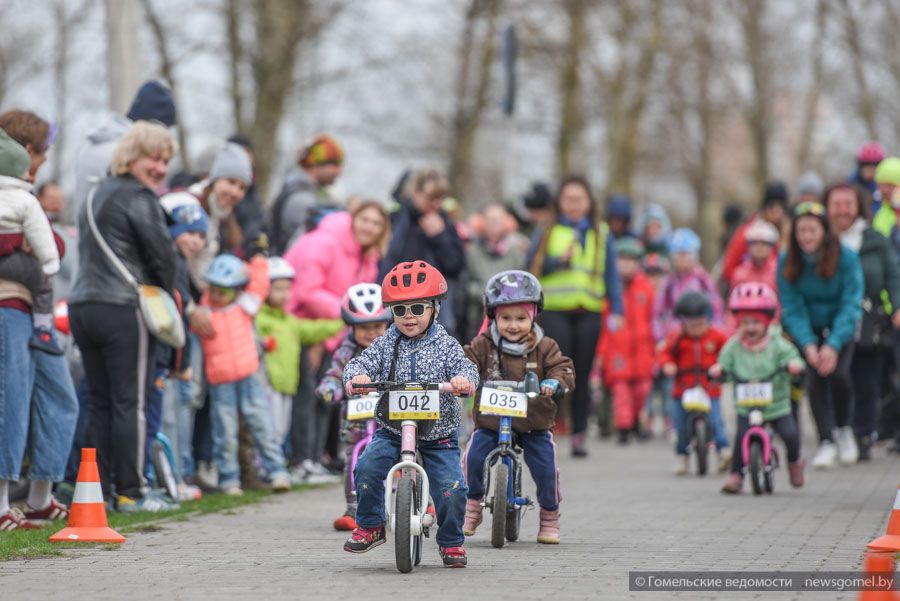 Фото: Детская велогонка YellowBike 2.0 прошла в Гомеле