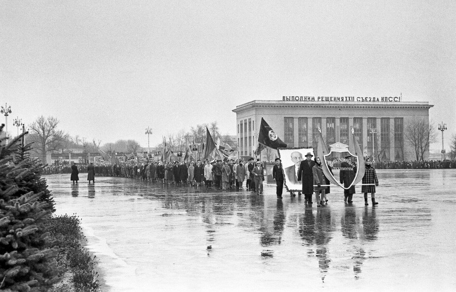 Фото: Что принесла Великая Октябрьская революция в Гомель