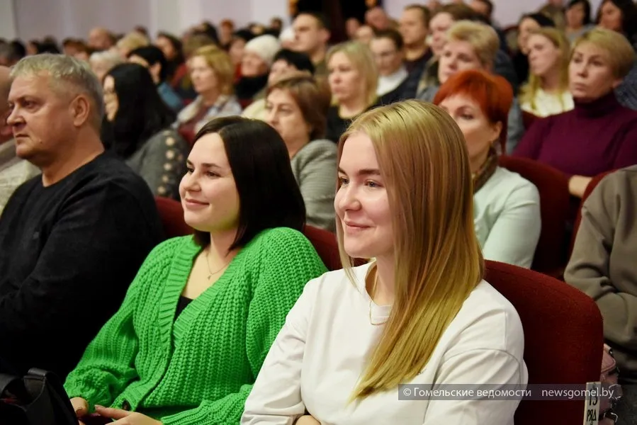 Фото: В Гомеле прошла встреча доверенного лица с представителями трудовых коллективов