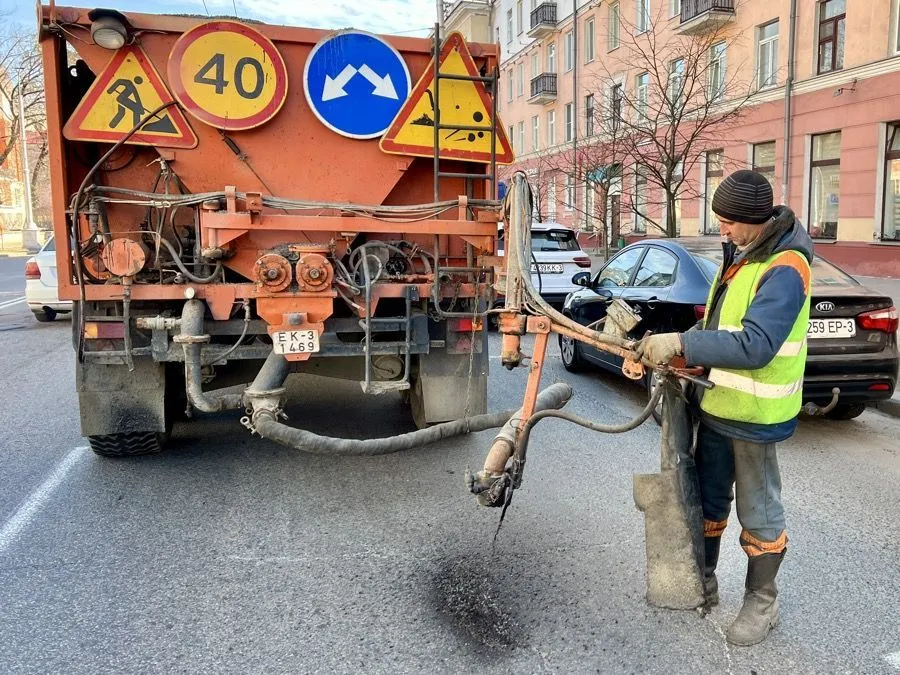 Фото: На каких улицах планируется сделать ямочный ремонт в текущем году в Гомеле