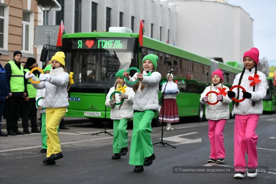 Фото: В Гомеле состоялось торжественное вручение ключей от новой техники