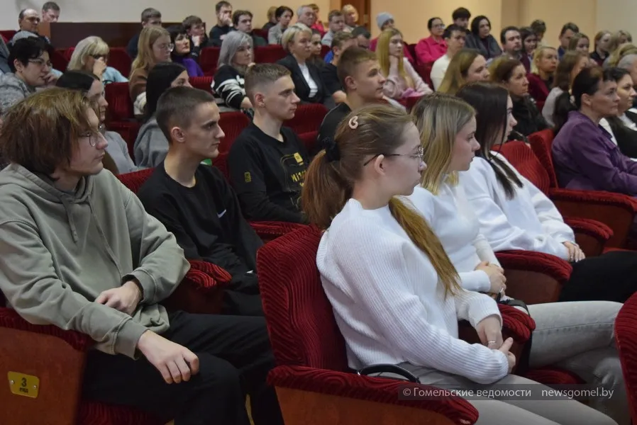 Фото: В Гомеле продолжаются встречи кандидатов и их доверенных лиц с горожанами