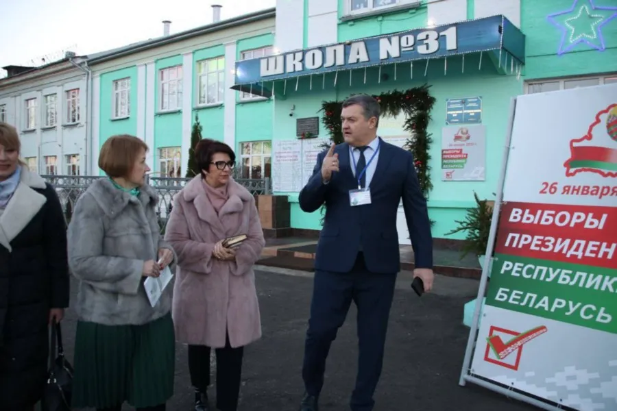 Фото: Учреждения образования в поле особого внимания депутатов